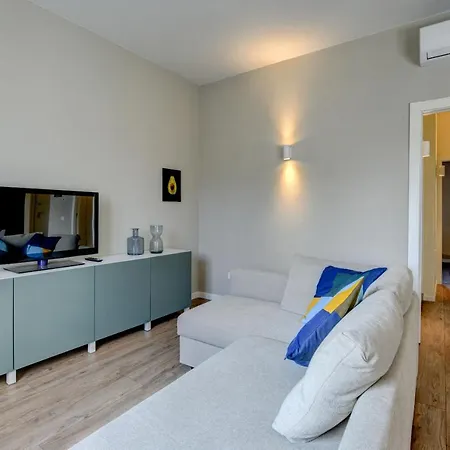Desenzanoloft Official Partner Marriott Homes & Villas - Bacco Family Apartment Desenzano del Garda Exterior foto
